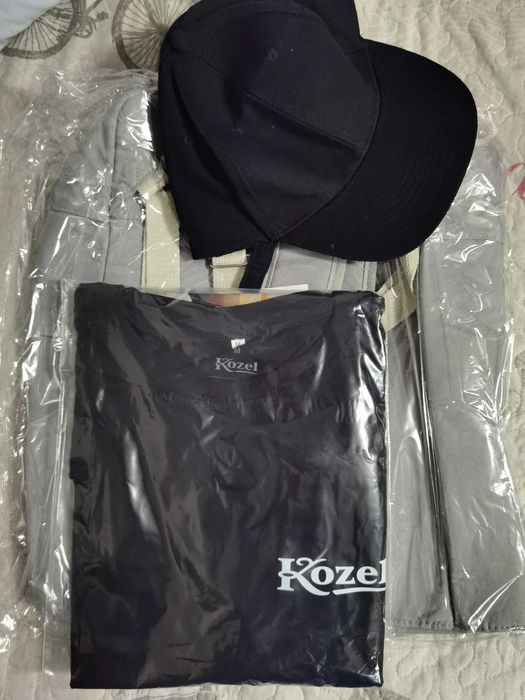 Rucsac Laptop Casual Munte Barbati Sapca Tricou Kozel Uefa Champions