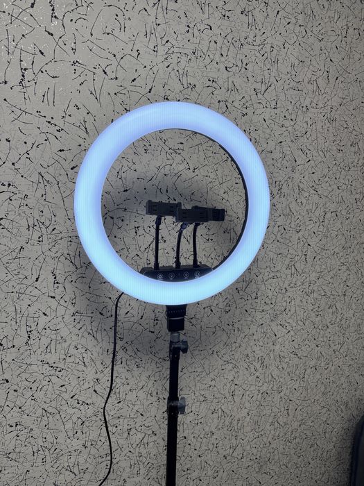 Кольцевая лампа