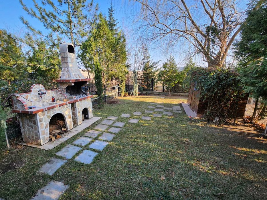 Vila P+1 tip Duplex 4 camere, curte si 4 locuri de parcare – Cosmopoli