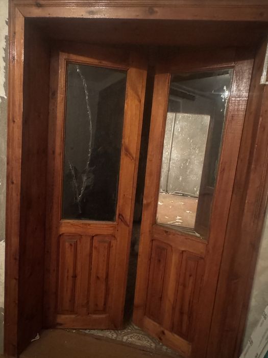 Продам деревянные советские двери