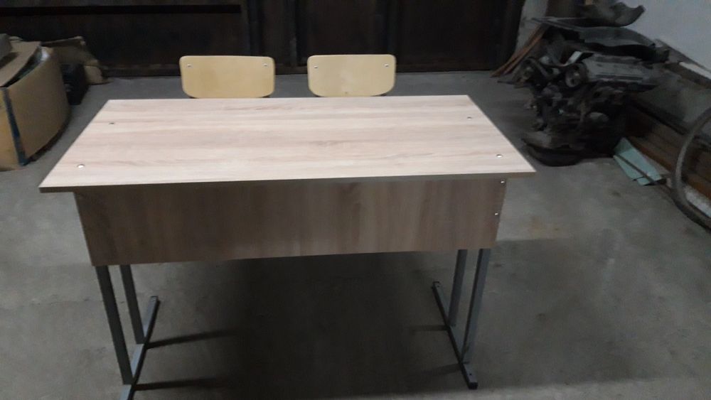 Продам столы и стулья, для школы.