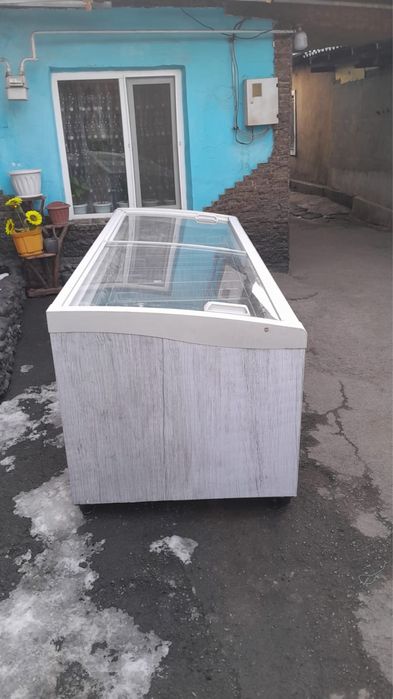 Продам морозильник