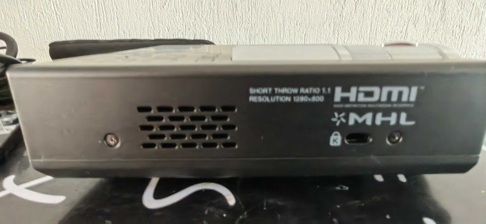 Проектор Asus P2E