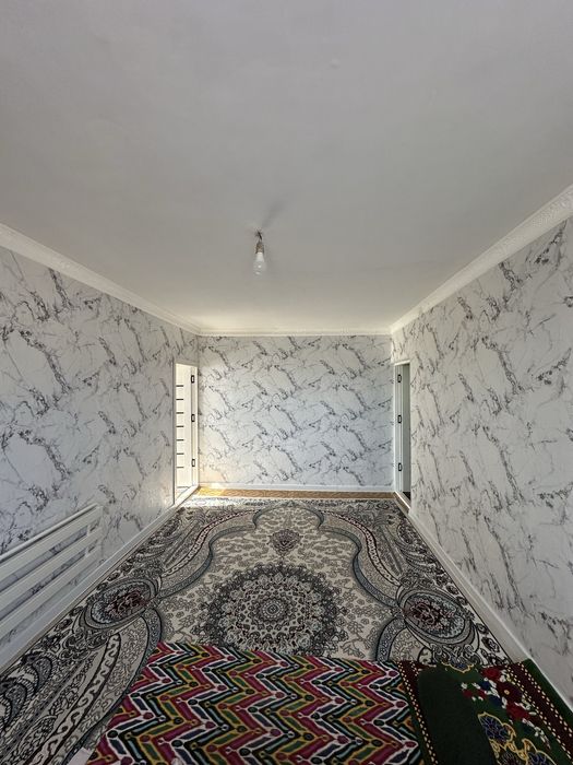 Dom satiladi 1 mikrayon 15/43 barliq qolayliqlarga iye remontlangan