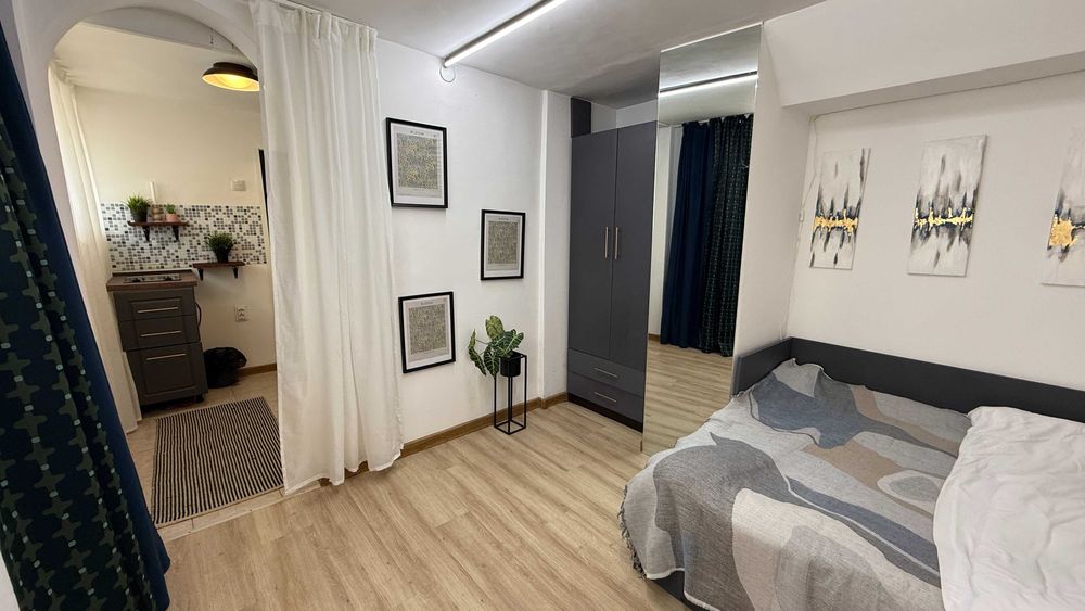 Продава се Едностаен апартамент в Варна, Морска градина - 20 кв.м за 4200 €/кв.м - Снимка #8