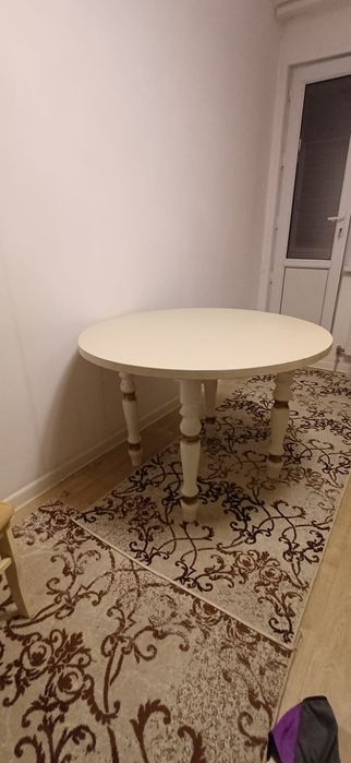 Кухонный стол сатылады. Ені 1,10