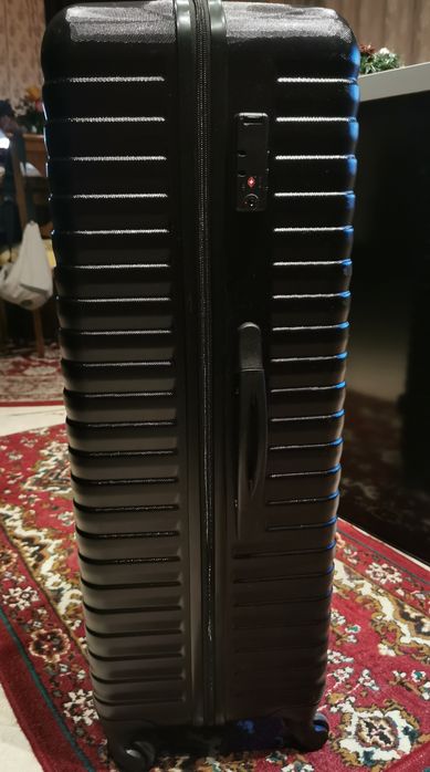 Голям куфар XL 136 литра, с протектор