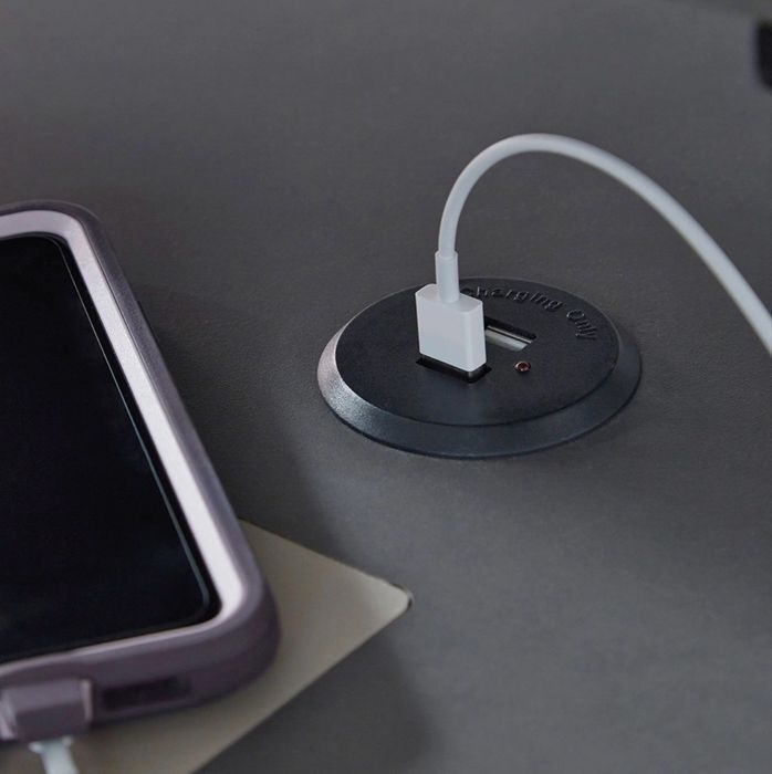 Birou Lyne 138x138x91 sigilat 2 ani garantie led porturi usb incarcare wireless