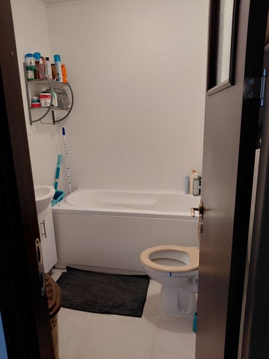 Vând apartament 2 camere  zona cin cin