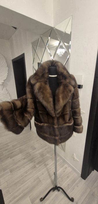 Продам  шубу Соболь