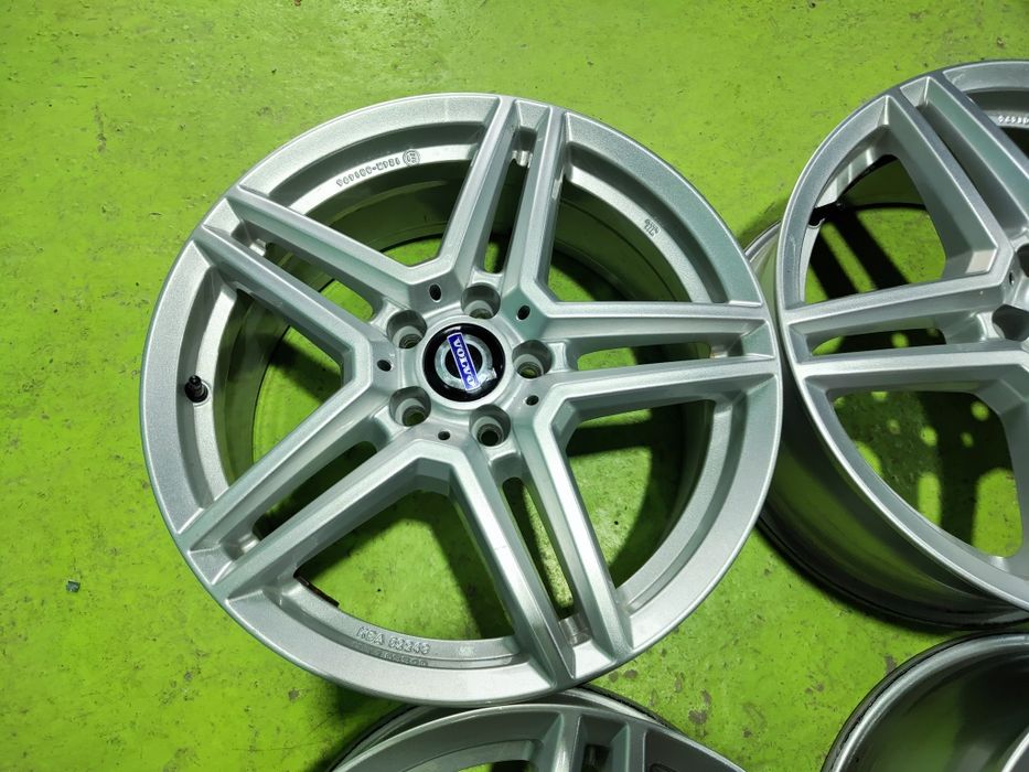 18 5x108 Volvo лети джанти 5х108 волво