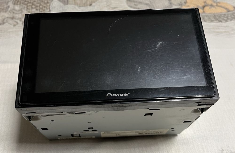 Продам магнитолу Pioner