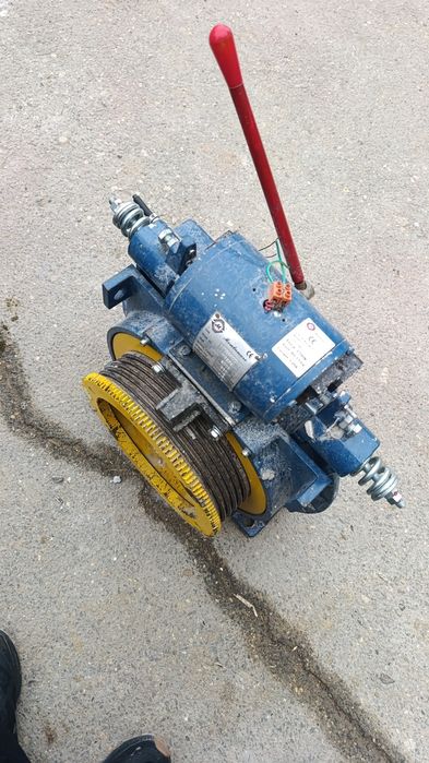 Двигатель для лифтов