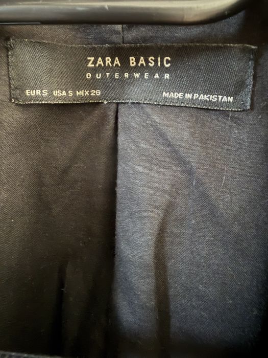 Geaca de piele neagra zara