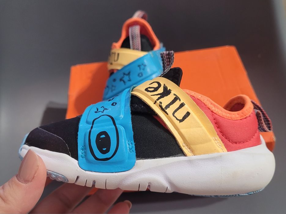 Adidasi Nike marimea 25