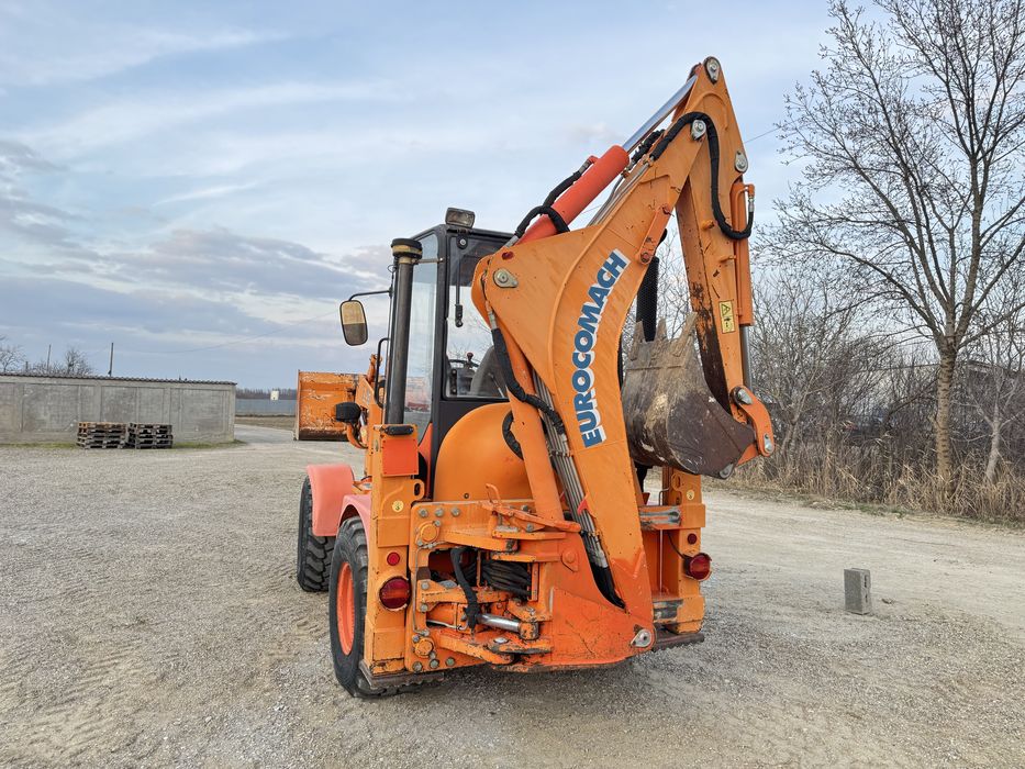 Buldoexcavator Eurocomach E 295 , 3100 ore , adus din italia