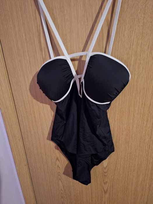 Дамски бански нов