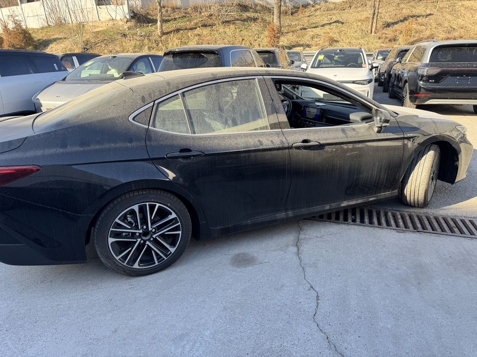 Toyota Camry Japan 2025