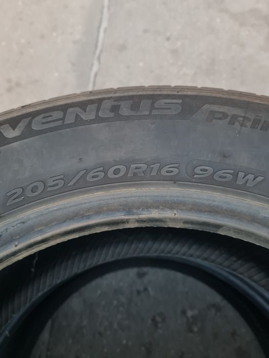 Летни гуми 2 броя HANKOOK VentusPrime4 205 60 R16 дот 1422