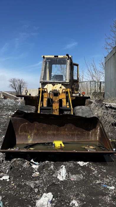 Продам погрузчик требует внимания не на ходу