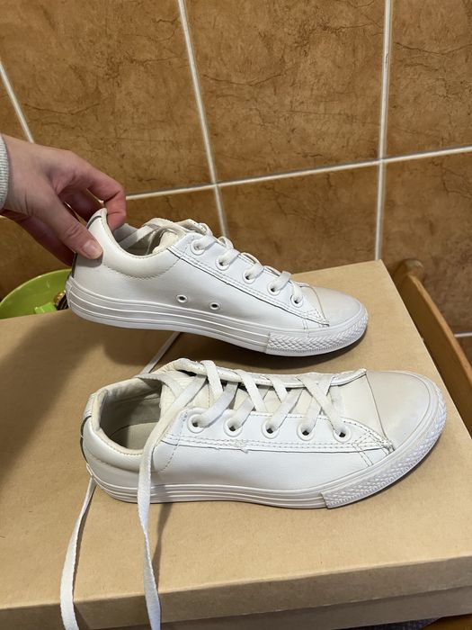 Converse albi Chuck Taylor All Star - Piele naturala