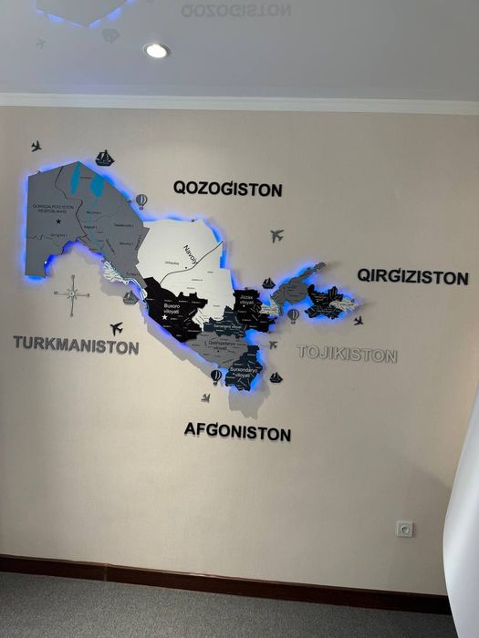 3D dunyo kartasi ofis va uyingiz uchun