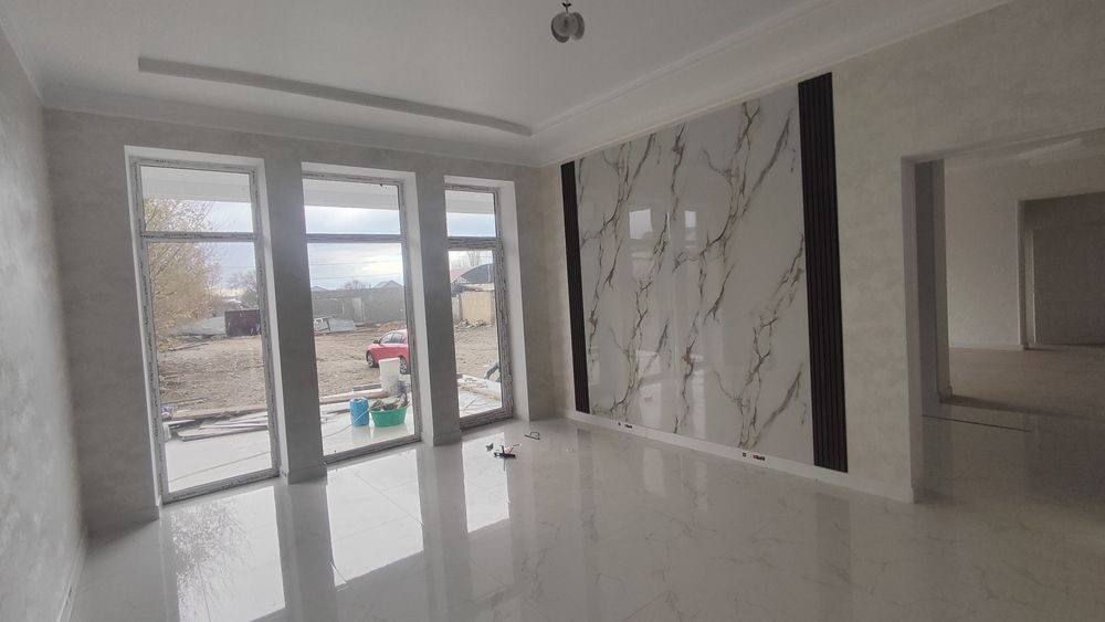 Новыи ,теплыи .большои дом