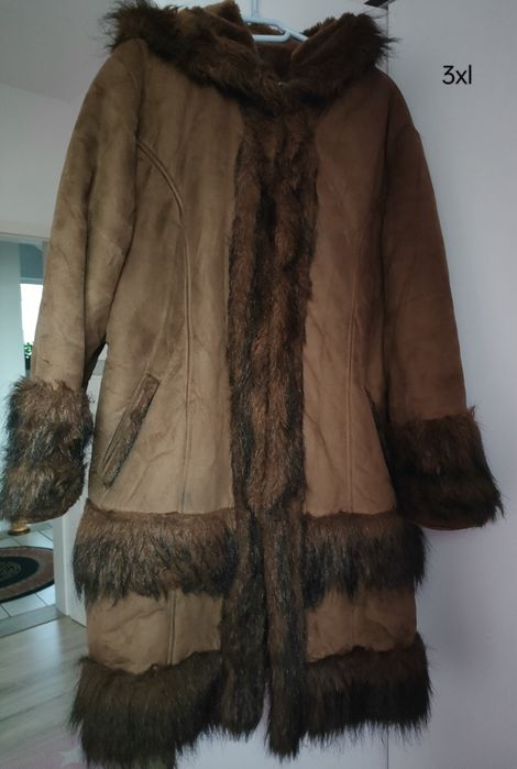 Vand haina de blana superba