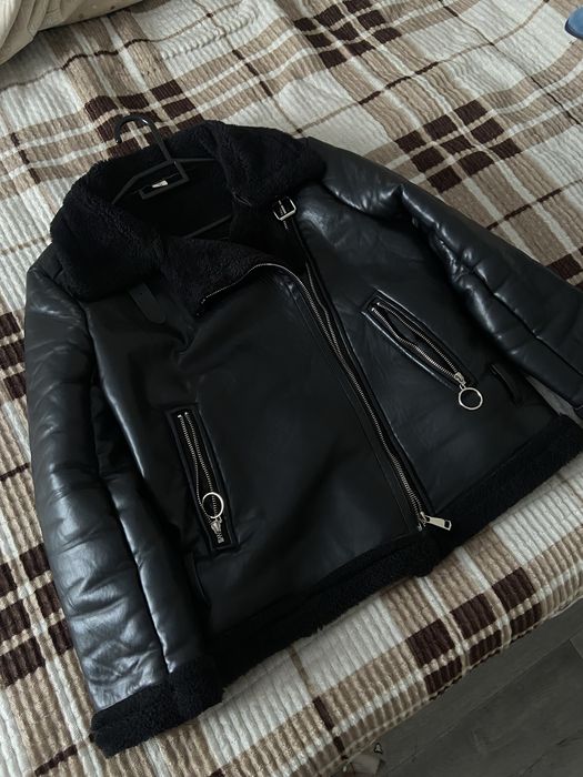 Продам демисезонную дубленку