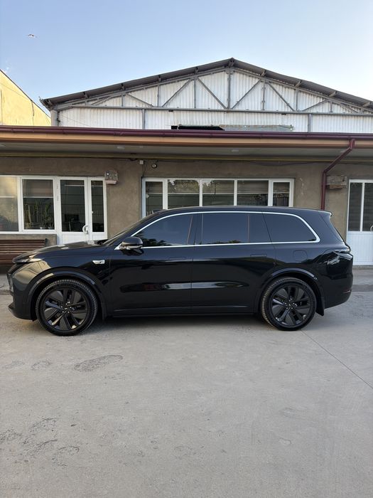 Li 9 Ultra 2025 Dorestayling