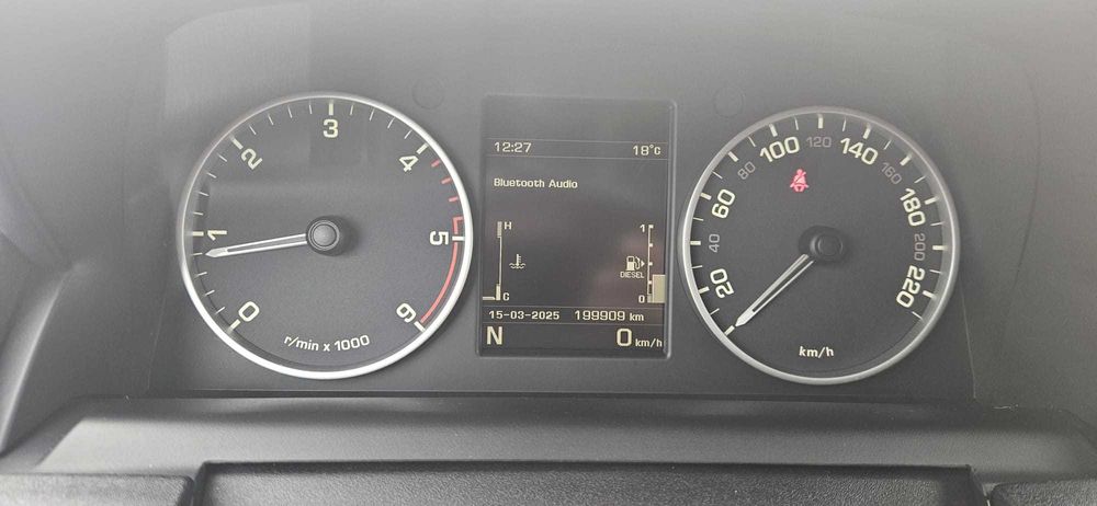 ***Land Rover Discovery 4 3.0 SDV6 HSE *** Black Edition ***