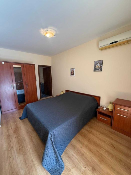 Тристаен апартамент в Обзор