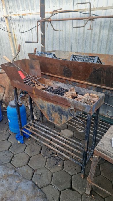 Мангал, коктальница, вертель