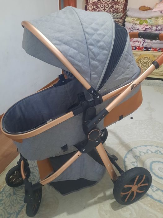 Коляска для малыша