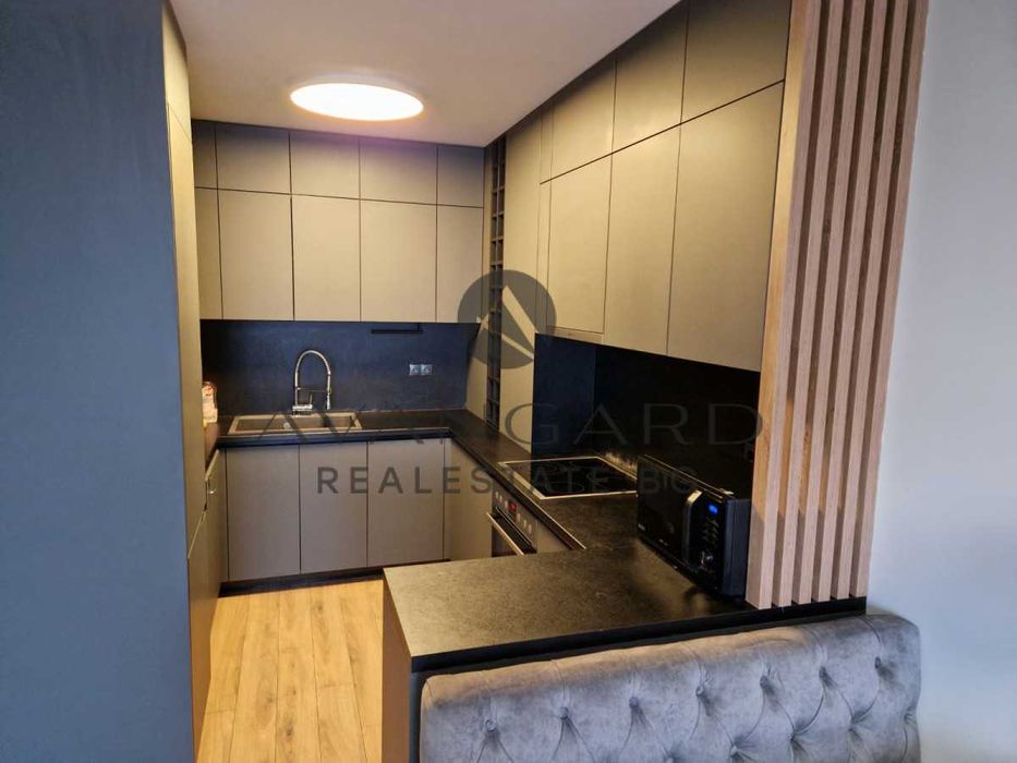 Продава се Двустаен апартамент в Пловдив, Христо Смирненски - 95 кв.м за 2631 €/кв.м - Снимка #2