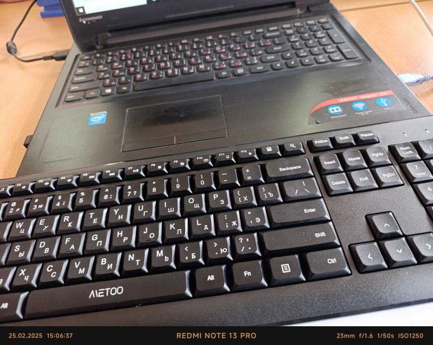 Lenovo noutbook sotiladi