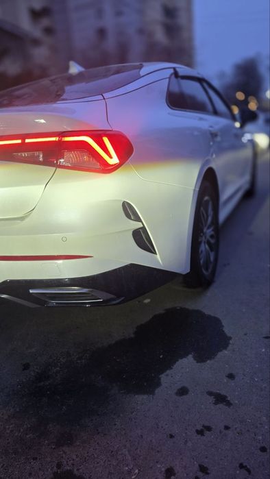 Kia К5 Стайл фулл (без люка) 2.5л АТ Белый Жемчуг! 50 тыс км пробега!