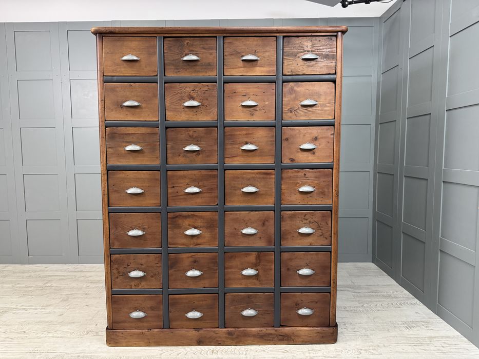 Български индустриален шкаф Р447