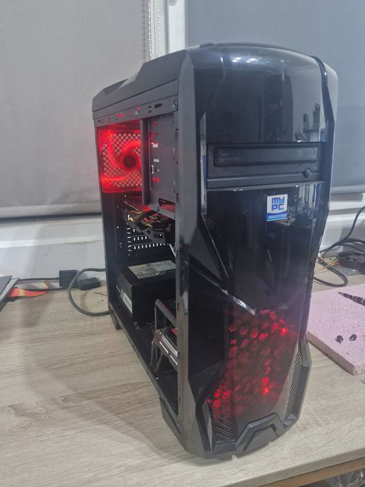 Unitate pc gaming i5 generația 7a, 8gb ram, ssd256gb,video Rx580 8gb  ddr5