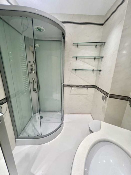 Дава се под наем Тристаен апартамент в София, Витоша - 135 кв.м за 1096.5 € - Снимка #12