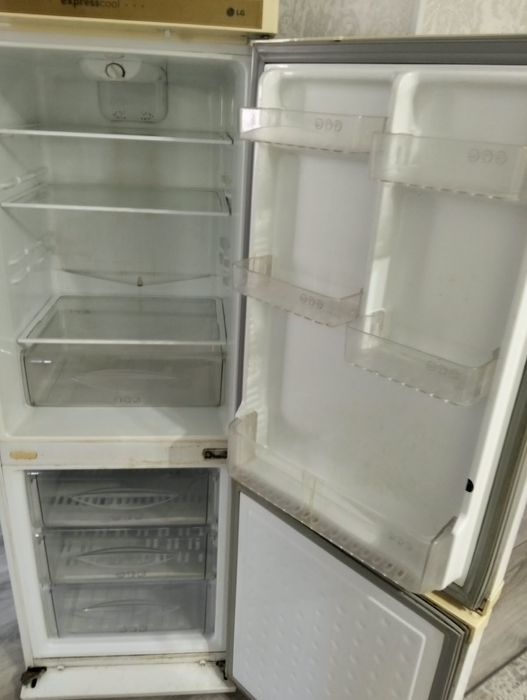Продам холодильник LG