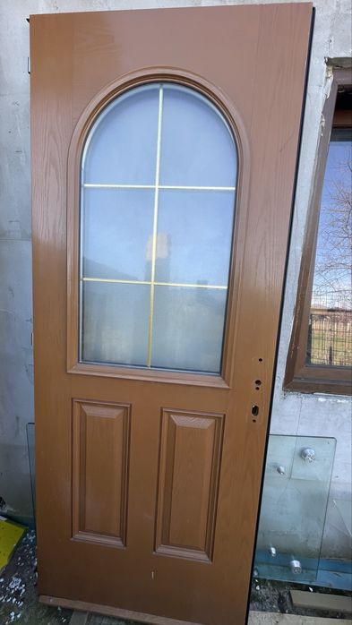 Usa lemn masiv fara toc