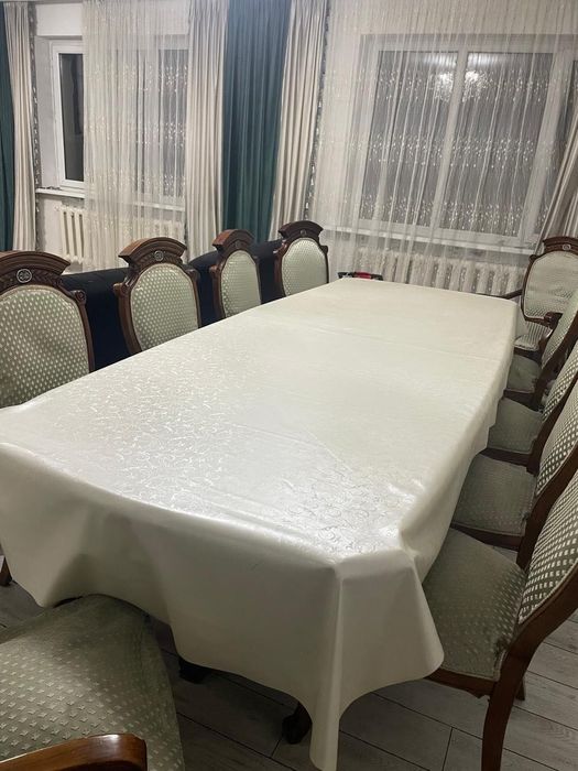 Продам Стол со стульями