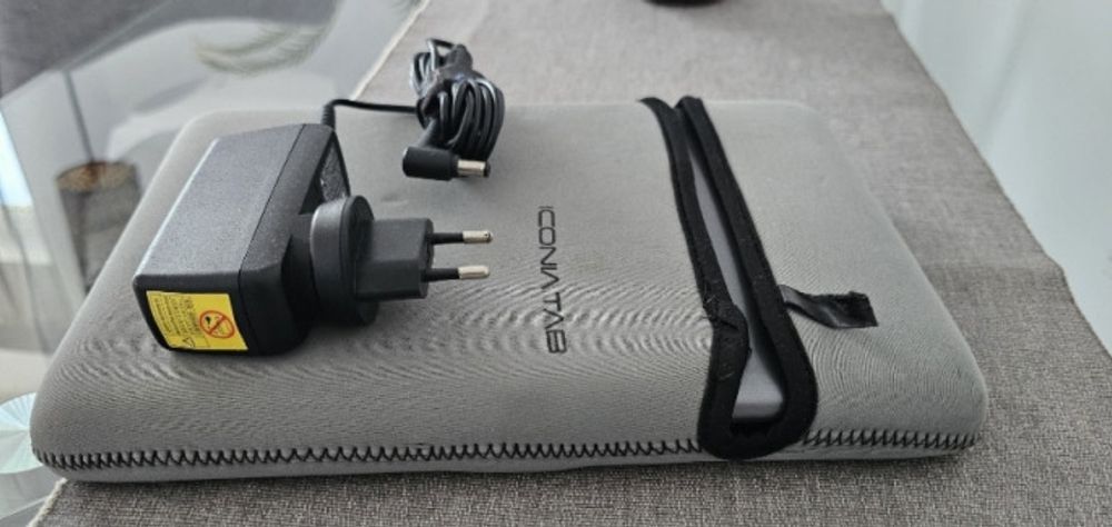 Tabletă / Laptop Acer iconia W500