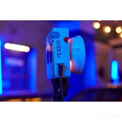 Godox ML100R. Гарантия, 12 месяцев с момента покупки.