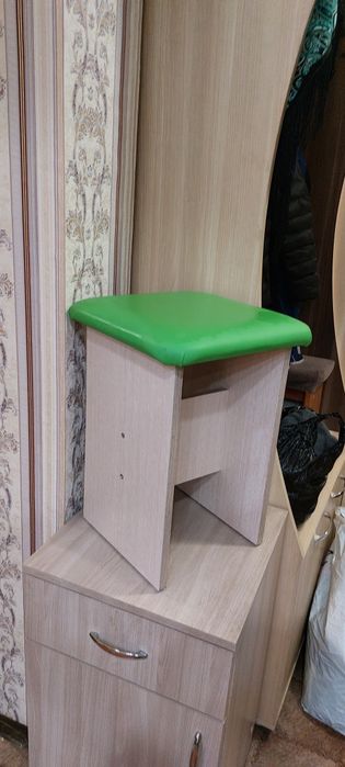 продам табуретки кухонные .2500т и 3000т