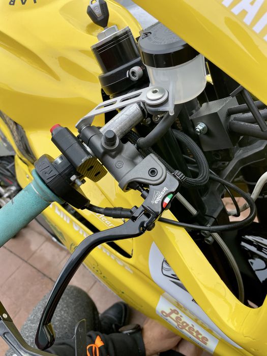 Cf moto 300 SR pentru circuit