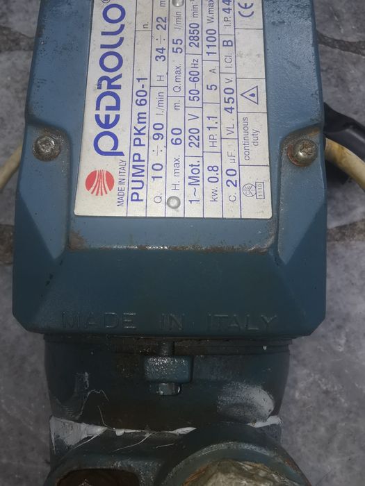 Продавам италианска водна помпаа