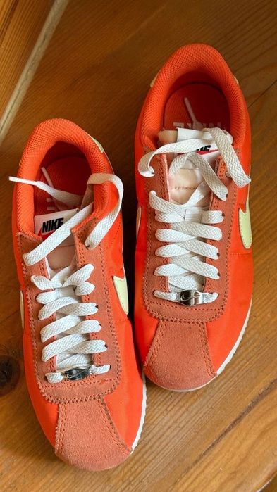 Nike Cortez. Като нови