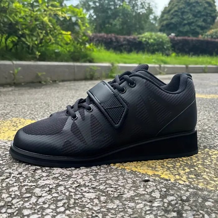 Обувки за вдигане на тежести